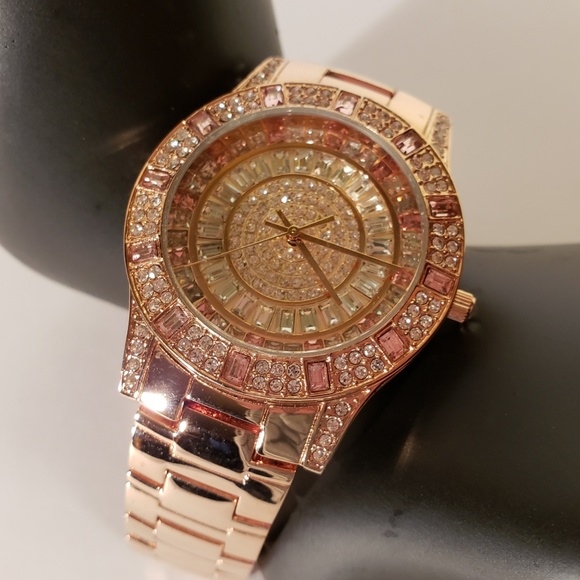 Beautiful Victoria Weick Glamorous Bling! Watch - Picture 2 of 8